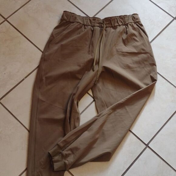 Lululemon Stretch High Rise Jogger Artifact color brown tan pants 12 short - Picture 2 of 14